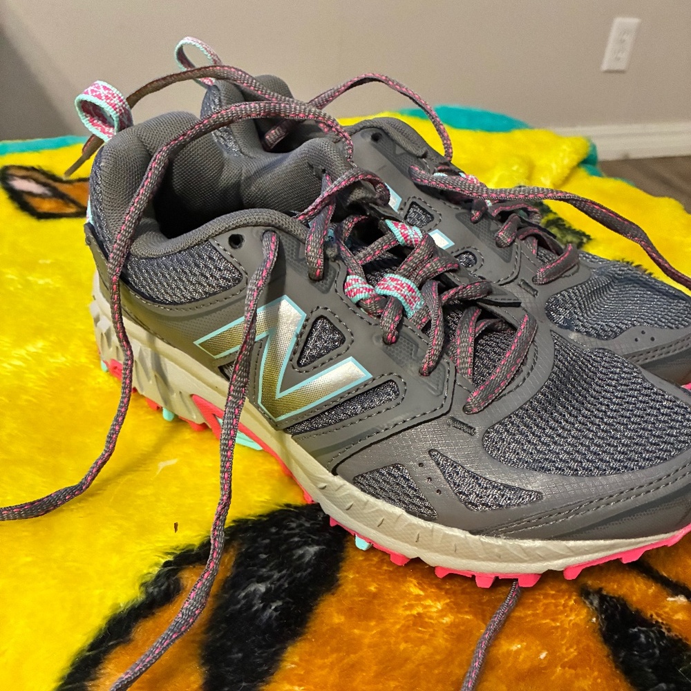 New Balance women’s size 6